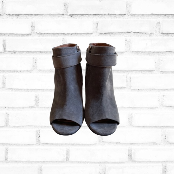 Givenchy Suede Shark-Lock Open Toe Bootie - Picture 2 of 6